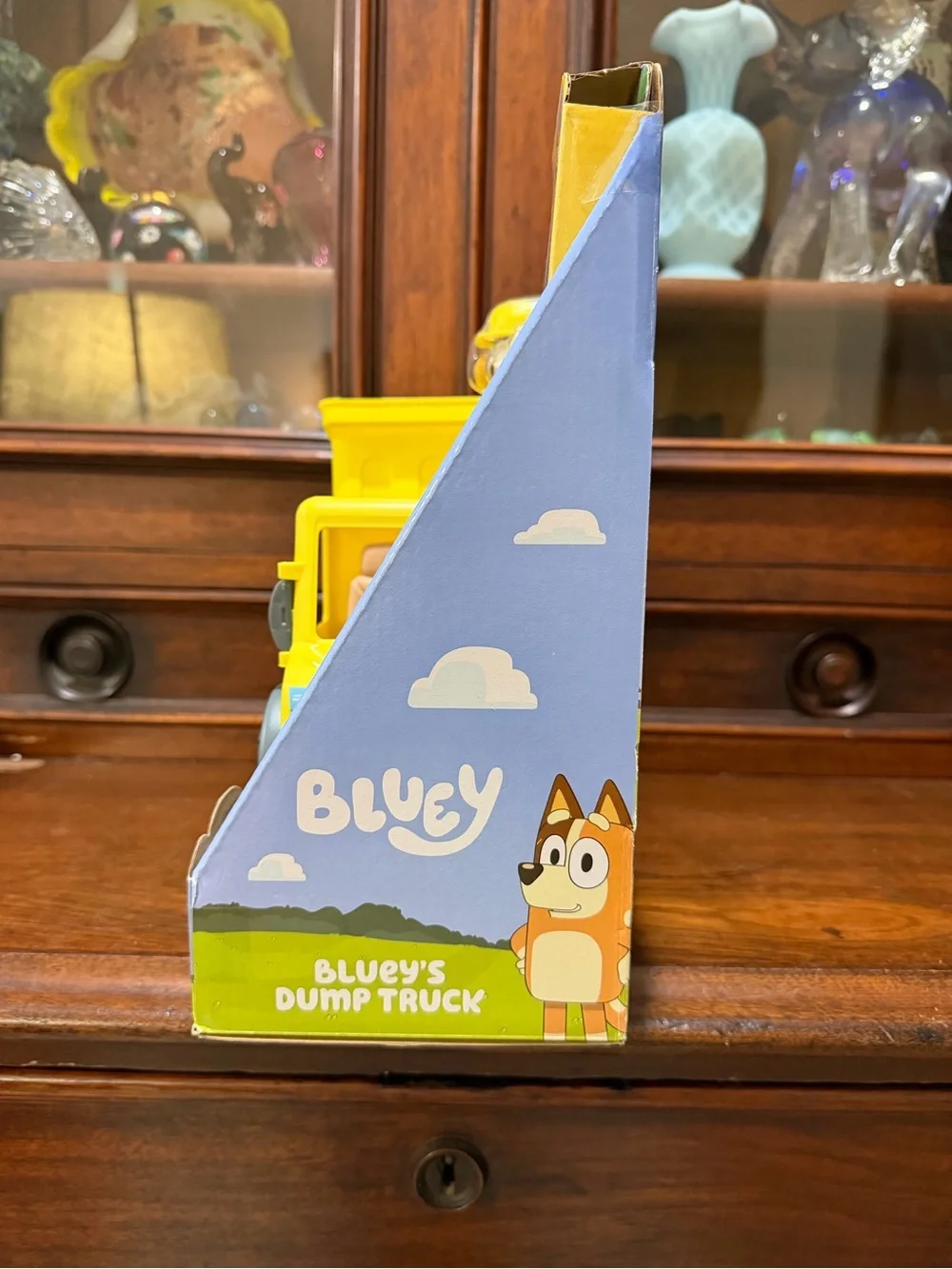 Bluey Dump Truck Playset w/ Bluey & Bingo Figures, Mud Balls, Stickers 3+